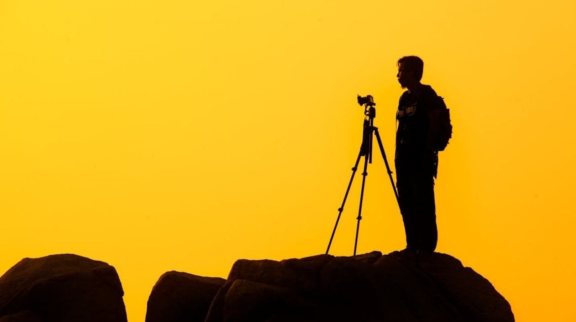 Top Mistakes to Avoid When Booking Your Wedding Photographer