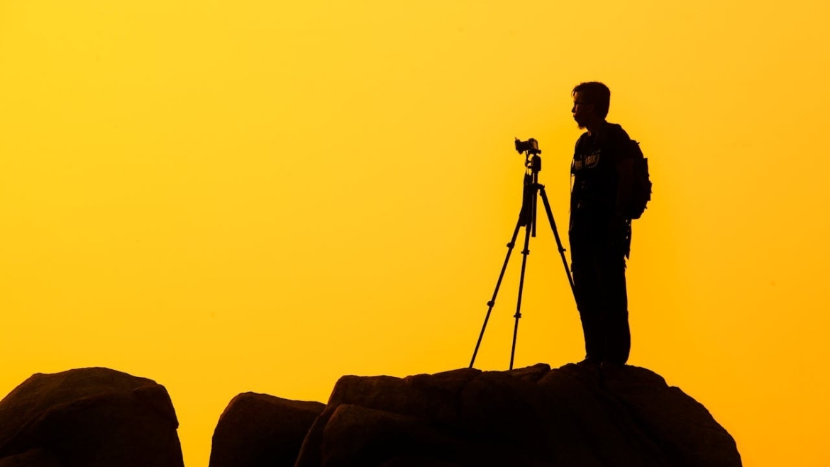 Top Mistakes to Avoid When Booking Your Wedding Photographer